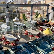 Terraza zona restaurante mesas anteriores